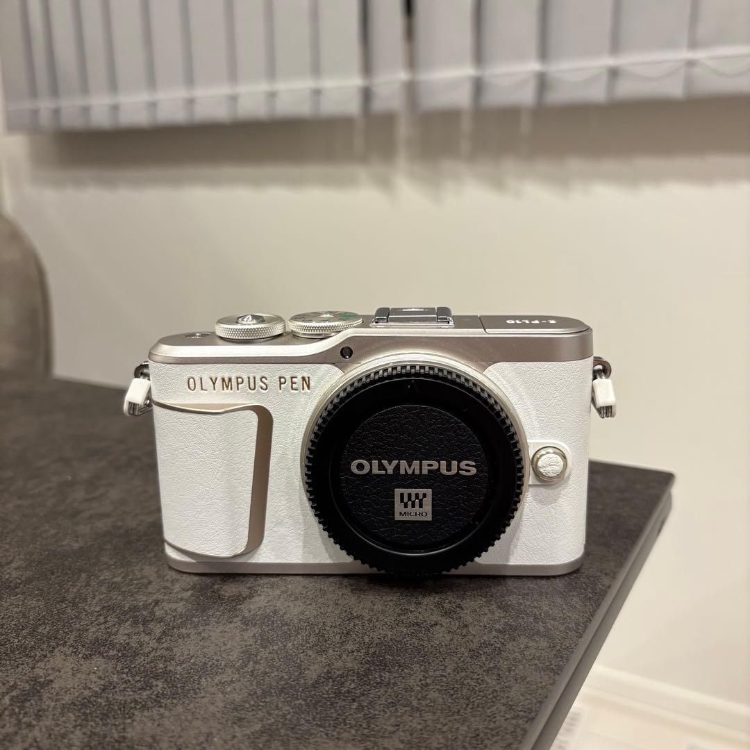 【美品】OLYMPUS PEN E-PL10 ダブルズームキット ホワイト