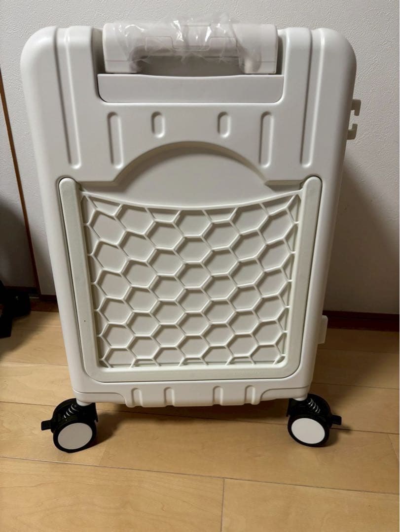 スーツケース 子どもが乗れる キャリーケース 40ℓ 機内持ち込み可 ホワイト