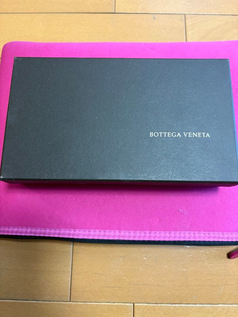 希少　ボッテガヴェネタ ブルー　グラデーション　未使用