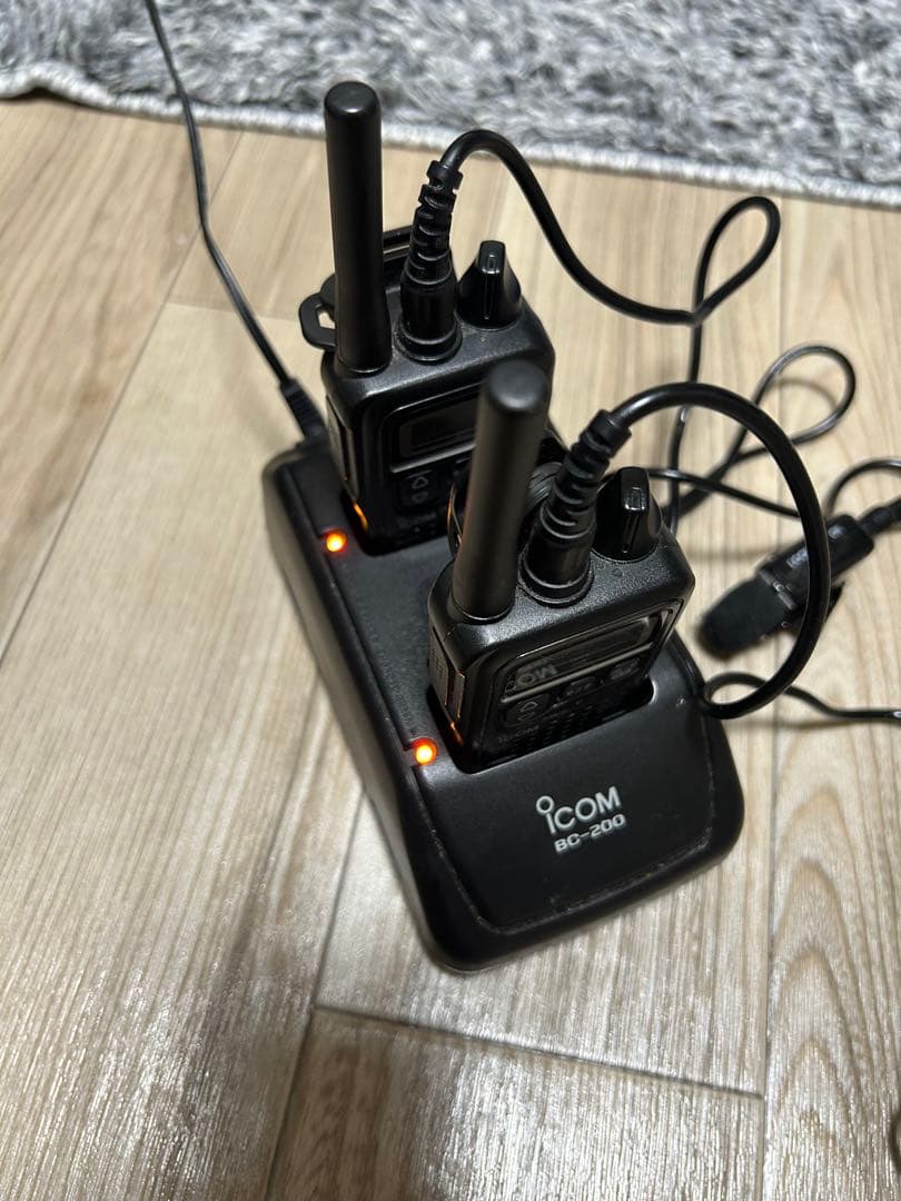 ICOM トランシーバー インカム 2個 充電器 セット