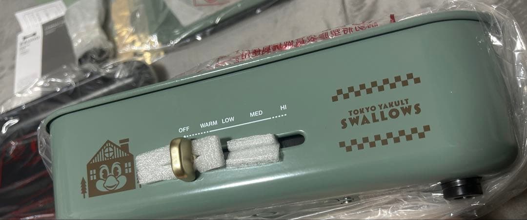 BRUNO Compact Hot Plate つば九郎柄