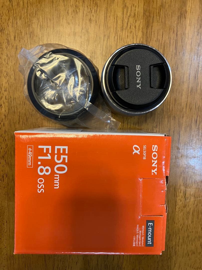 Sony α6100 ホワイト E 50mm F1.8