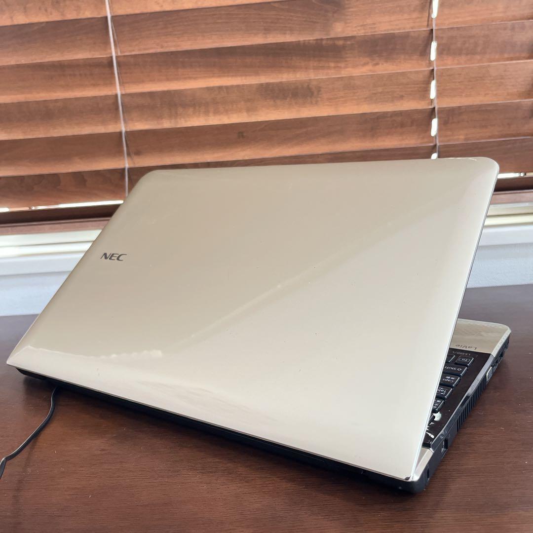 カメラ付PC✨ノートパソコン　windows11✨オフィス付き✨Blu-ray✨