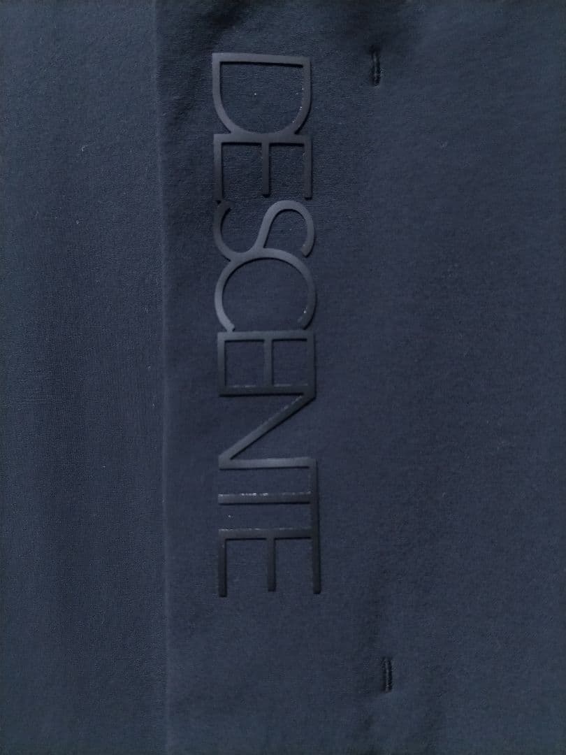 デサントゴルフ　ストレッチ　ジップアップ ジャケット　ブルゾン　黒系