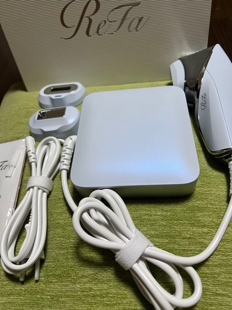 リファエピダブルクール　脱毛　美顔器