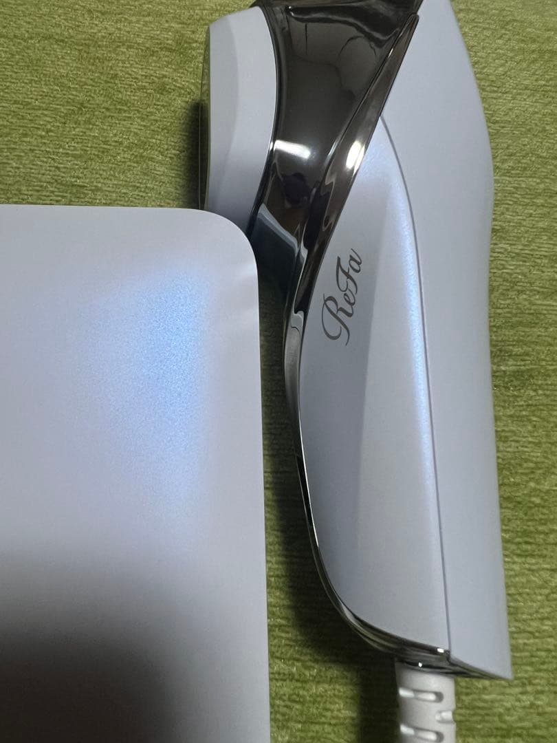 リファエピダブルクール　脱毛　美顔器