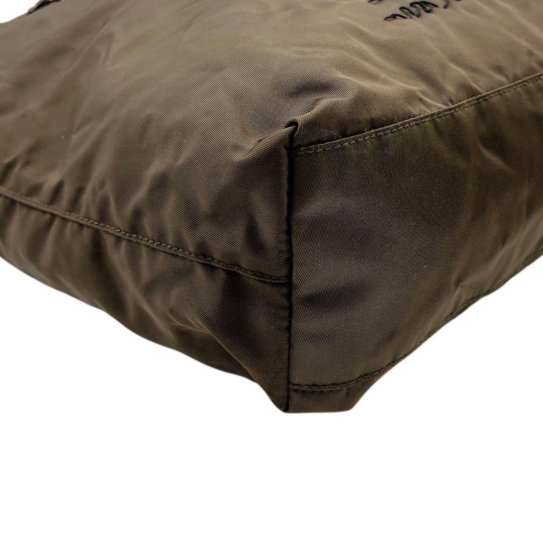 PRADA ナイロン ロボット トートバッグ 8901