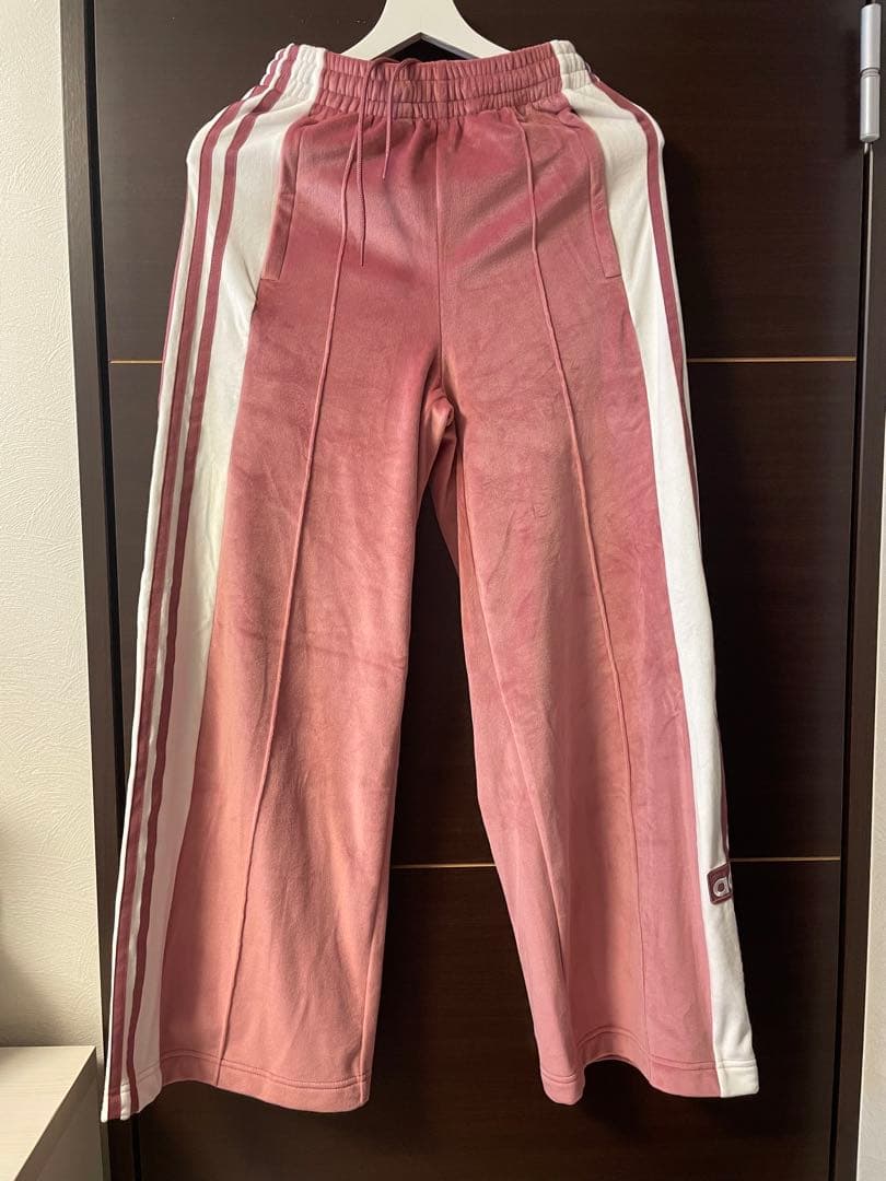 adidas オリジナルス　ベロア　ピンク ストライプ ジャージ パンツSサイズ