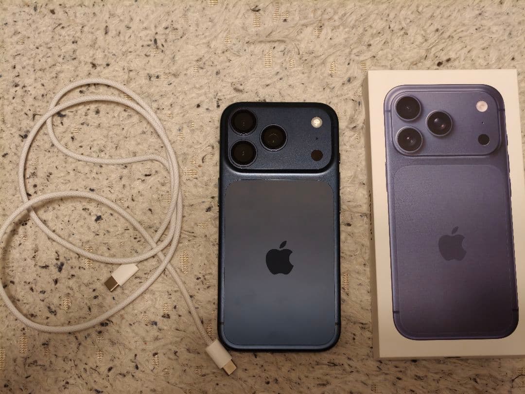 超美品　iPhone 17 Pro 512GB ディープブルー 　＊説明欄必読