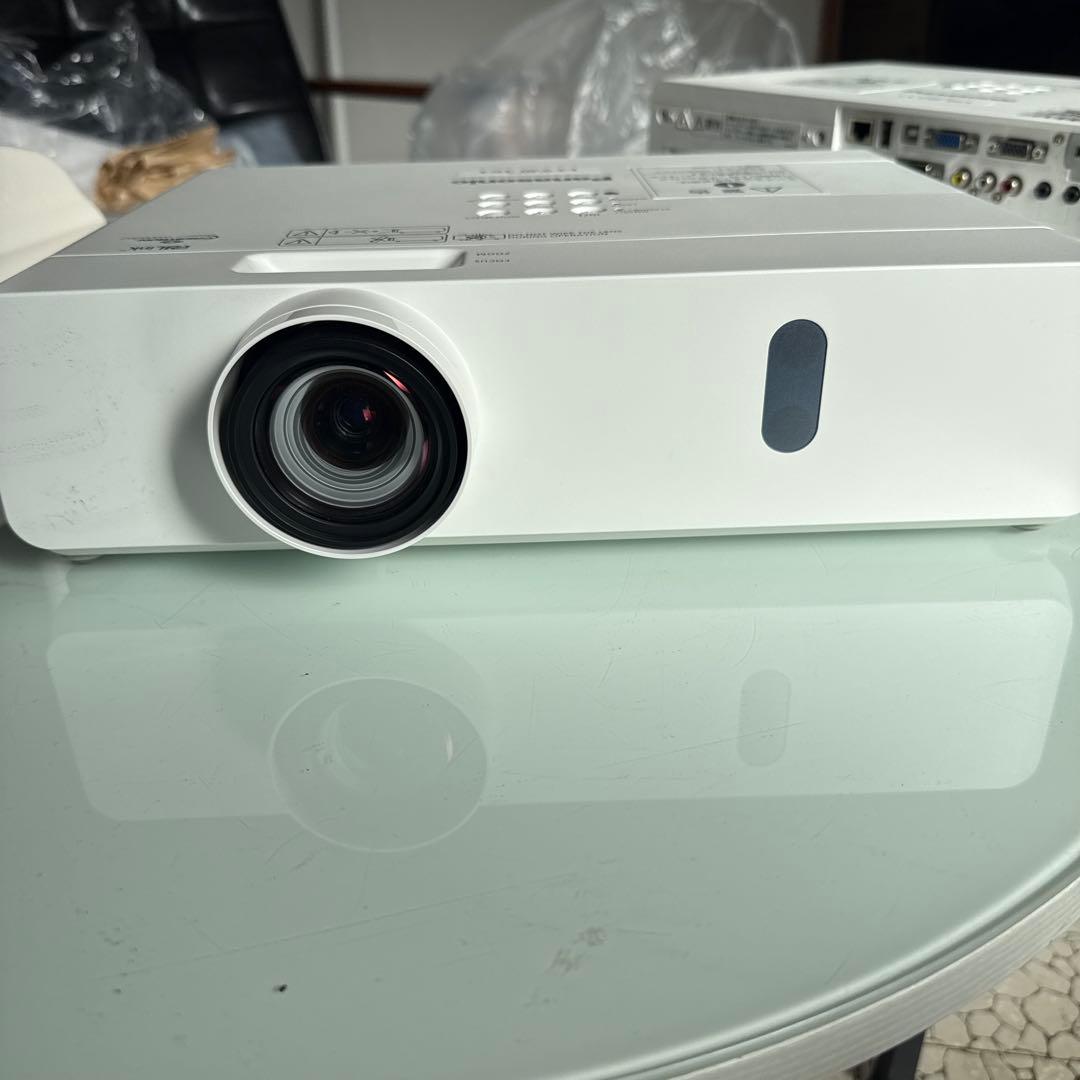 Panasonic PT-VX430 プロジェクター本体　3つセット