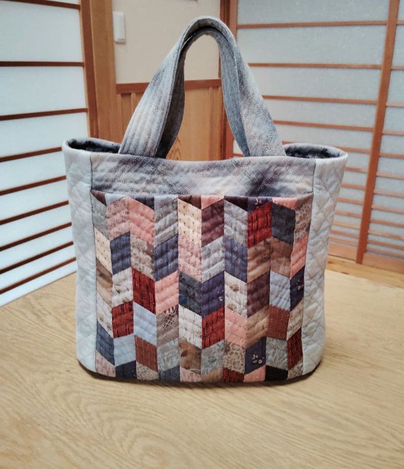 ダイヤモンド柄の手提げバッグ トートバッグ ハンドメイド キルトパーティ