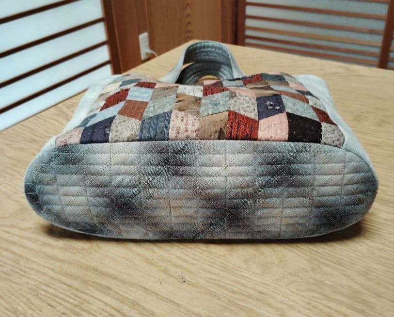ダイヤモンド柄の手提げバッグ トートバッグ ハンドメイド キルトパーティ