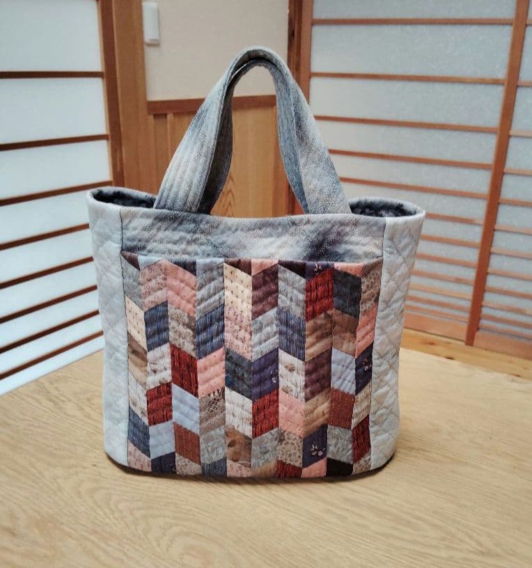 ダイヤモンド柄の手提げバッグ トートバッグ ハンドメイド キルトパーティ