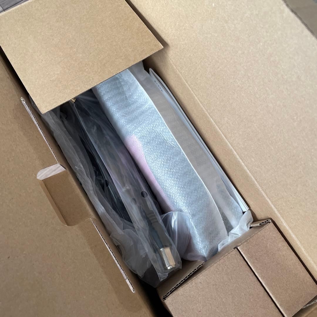 ひ*ろ様 WIZZ 地デジ対応ポータブルDVDプレーヤー 10.1インチ　ポータ