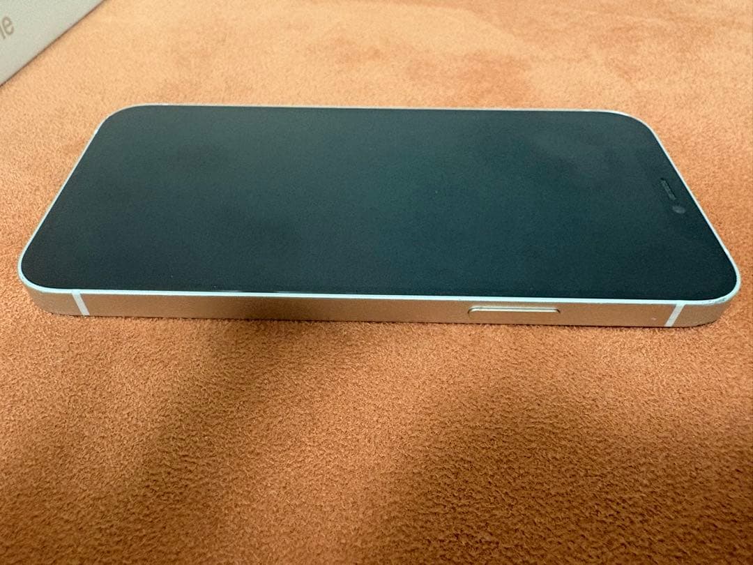 iPhone12 ホワイト　64GB