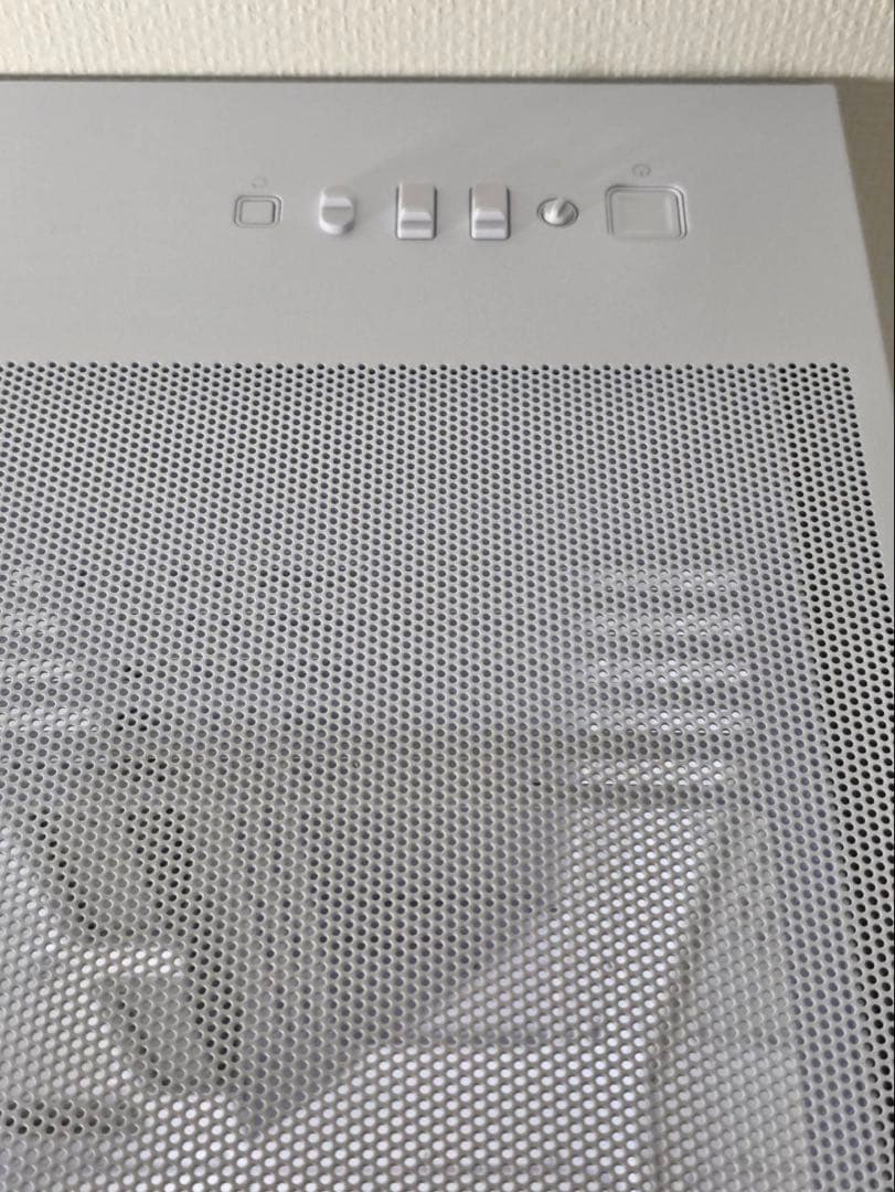 E-ATX フルタワーPCケース Constellation C8 White