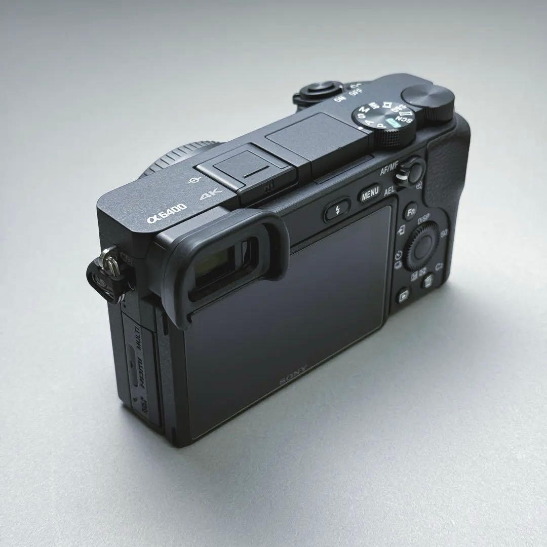 【美品】SONY ミラーレス一眼 α6400 ボディ｜ 撮影2,645枚