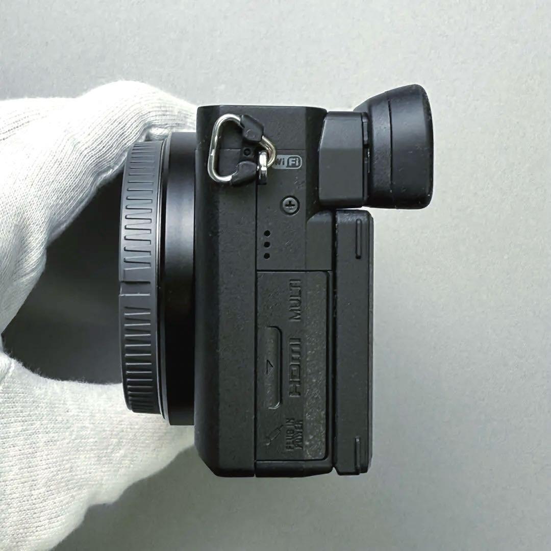 【美品】SONY ミラーレス一眼 α6400 ボディ｜ 撮影2,645枚