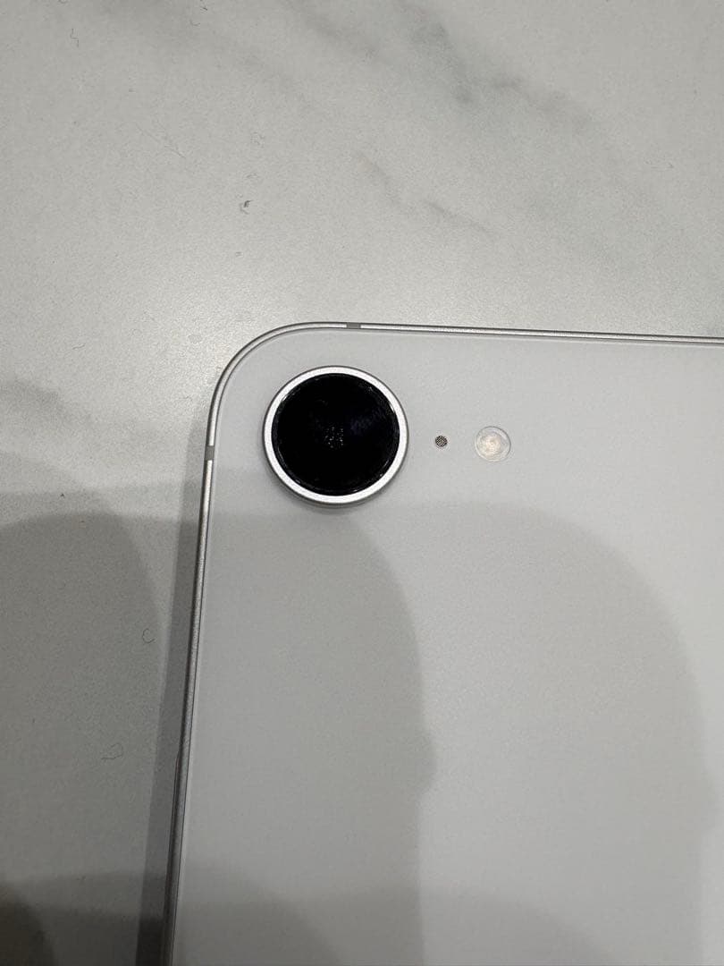 Apple iPhone16e ホワイト128GB