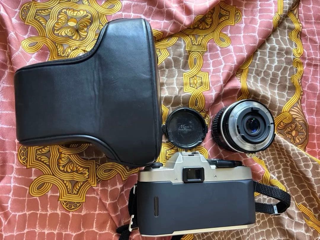 Nikon FM10カメラ Ai28mmレンズ付美品完動