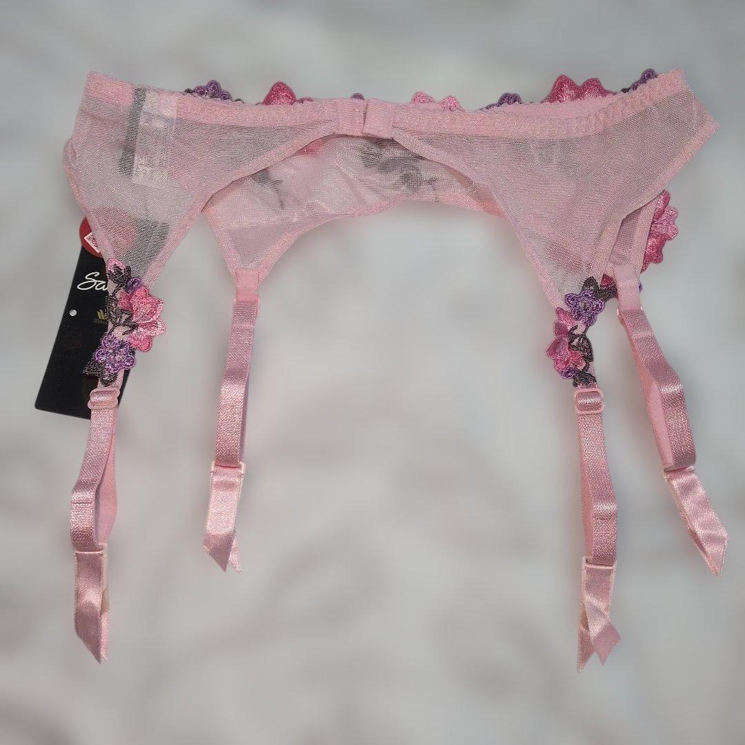 サルート　ピンク 花柄　ブラC85TバックLガーターベルトM3セット　色移りあり