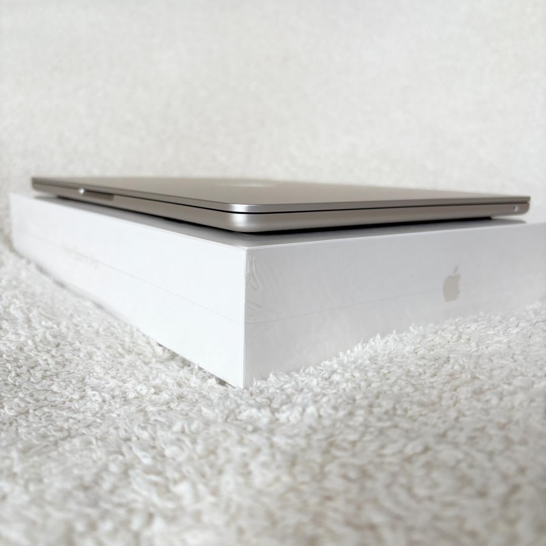 【美品】MacBook Air M2 512GB SSD 16GB RAM