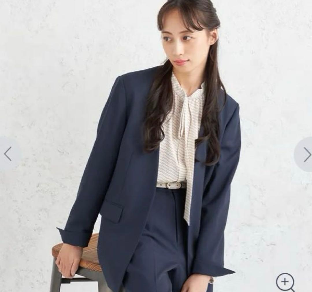 アオキ　AOKIレディース Oggiコラボ　パンツスーツ 11 紺 新品未使用