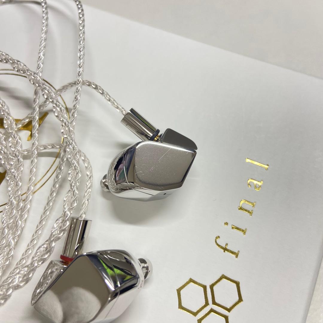 イヤホン final A8000