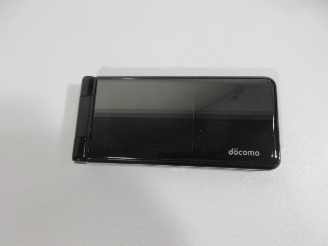 P-01F ブラック 本体 ⑤