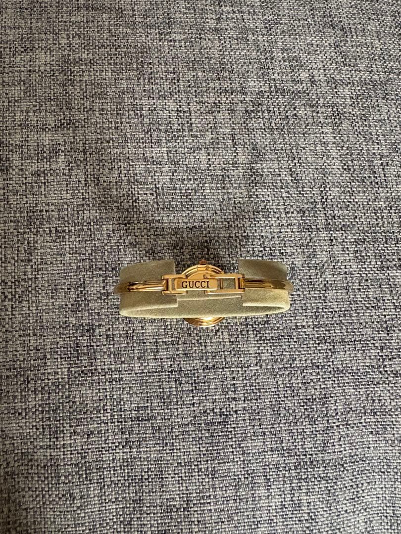 GUCCI チェンジベゼルウォッチ 1100