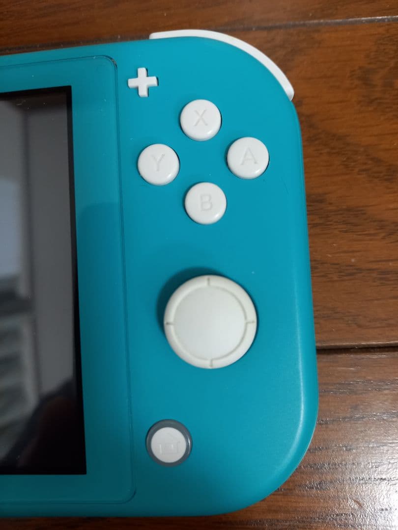 Nintendo Switch Lite ターコイズ 本体 と純正充電器付き