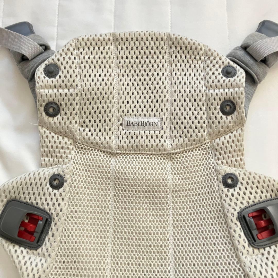 ベビービョルン　ハーモニー　クリーム