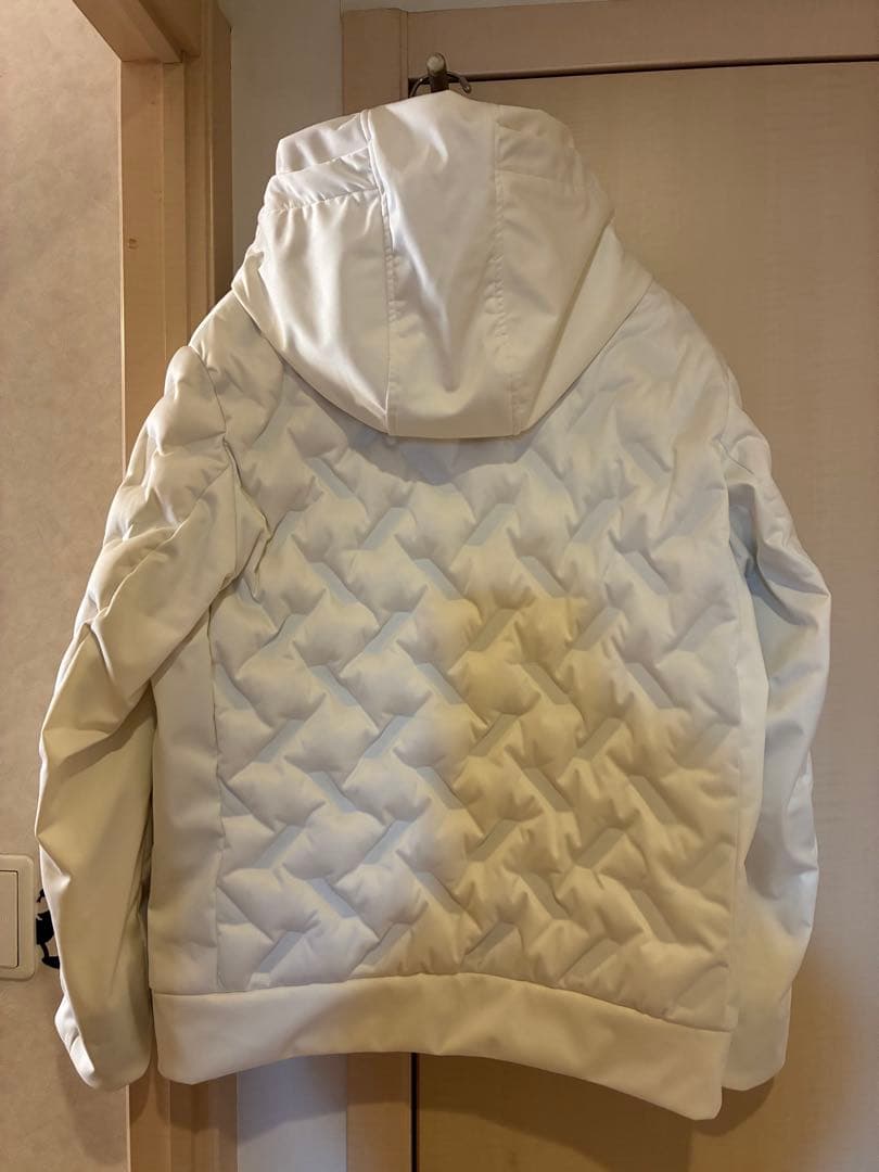 COMME CA ISM. シームレスダウンフードブルゾン