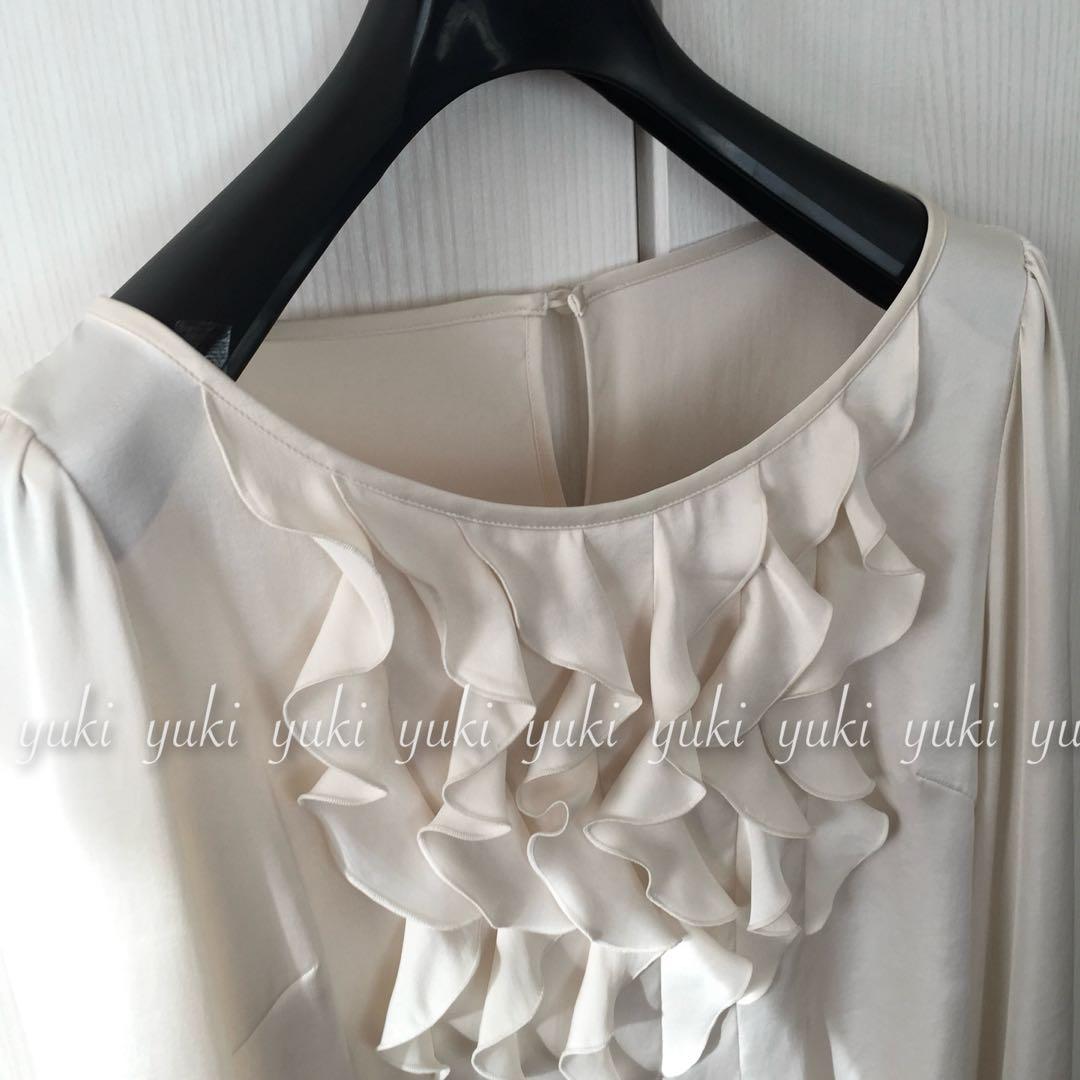 ANAYI サテンフリルブラウス 白