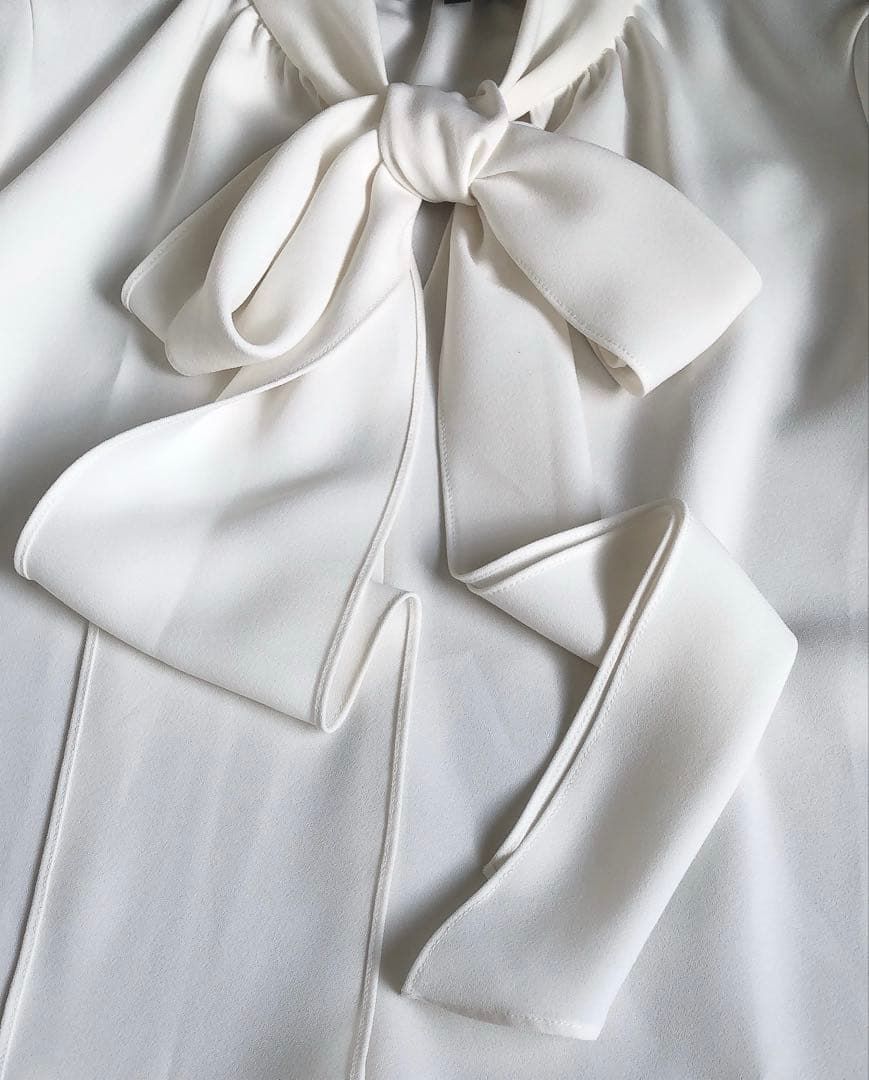 セオリー　ボウタイブラウス　シャツ　ブラウス