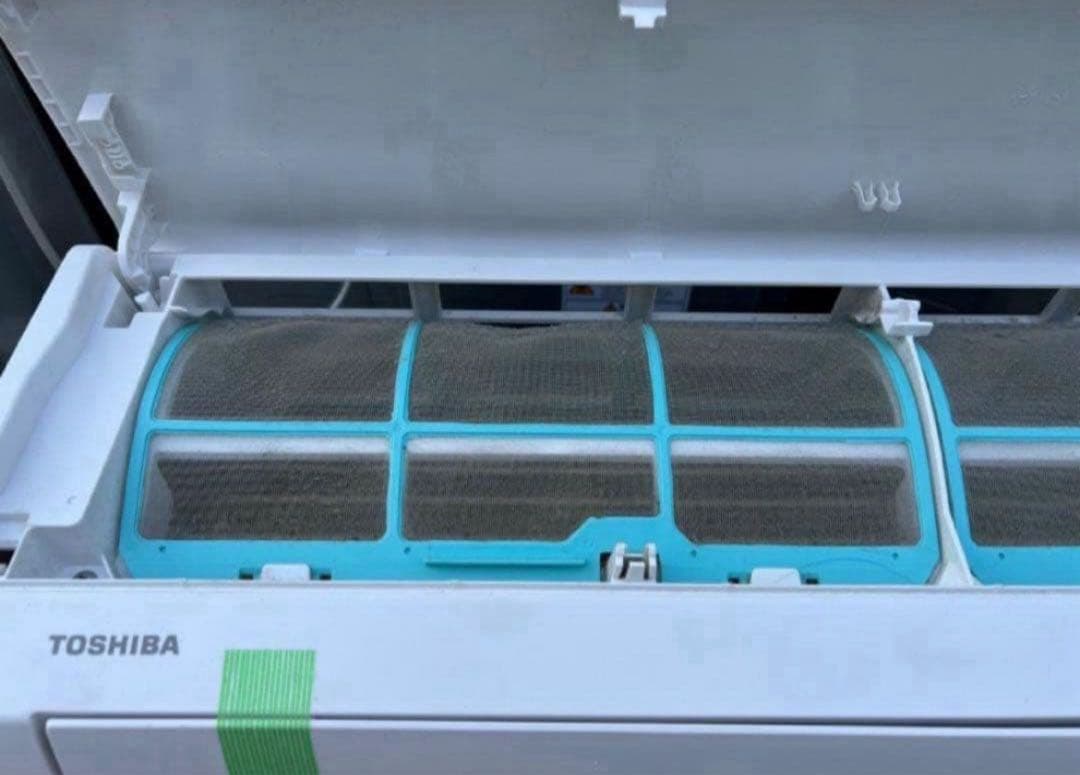 【高年式】2020年式2.2kw TOSHIBAエアコンRAS-G221M(W)