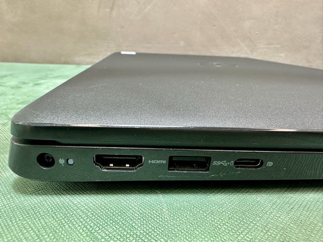 Windowsノート本体 DELL Latitude 3520 Core i5 8GB 256GB