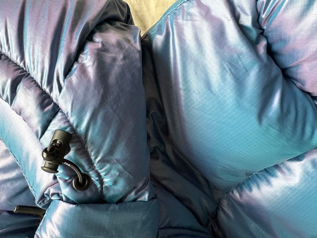 琥珀　ARITZIA ダウンジャケット