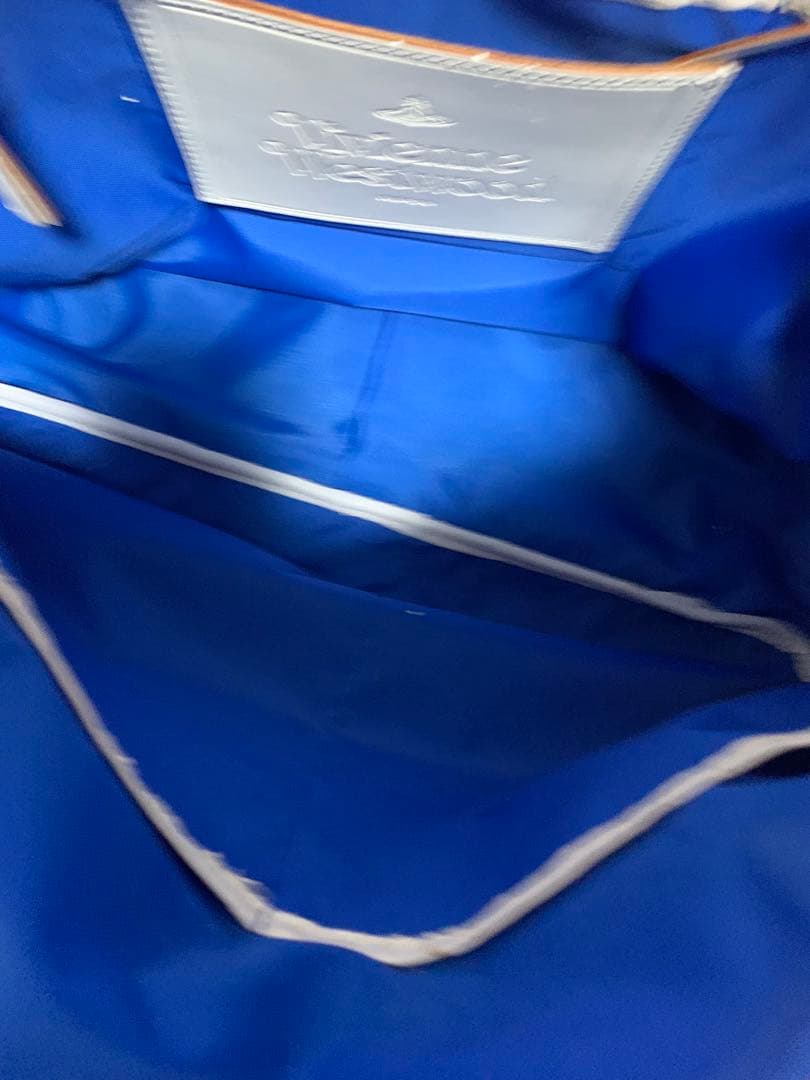 ヴィヴィアン　バック