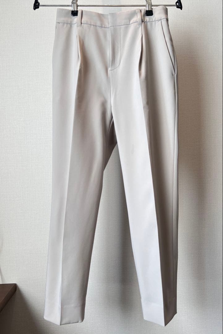 INDIVIインディヴィ パンツスーツ ベージュ / ライトグレー 【美品】