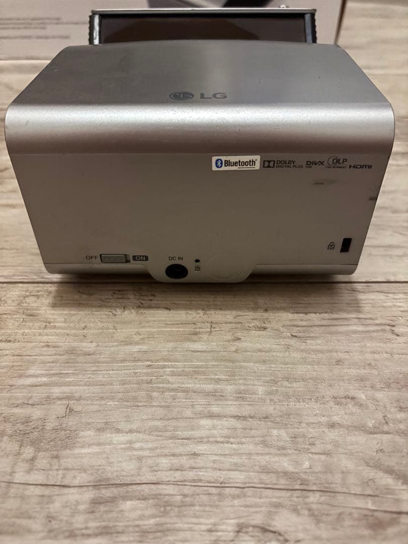 LG CineBeam プロジェクター本体　PH450UG