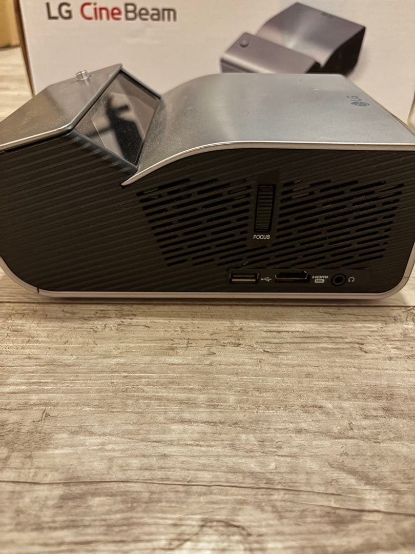 LG CineBeam プロジェクター本体　PH450UG