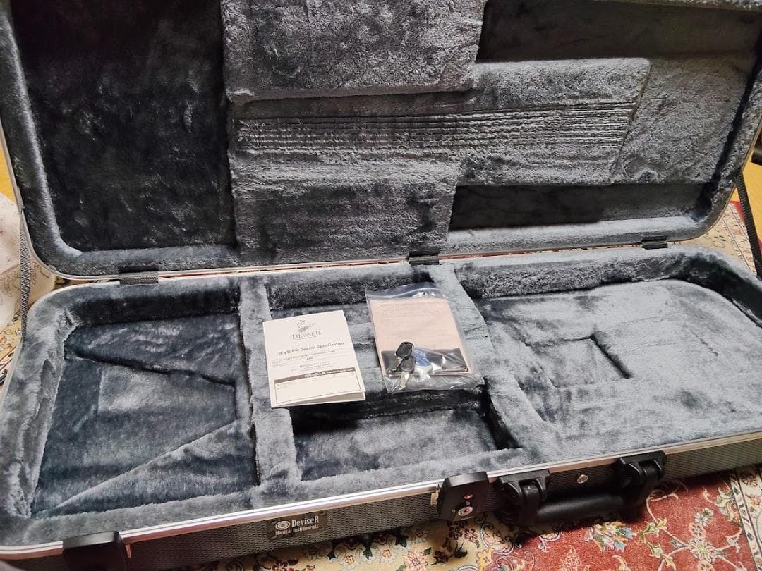 Deviser ROSETTEE KORINA 限定品