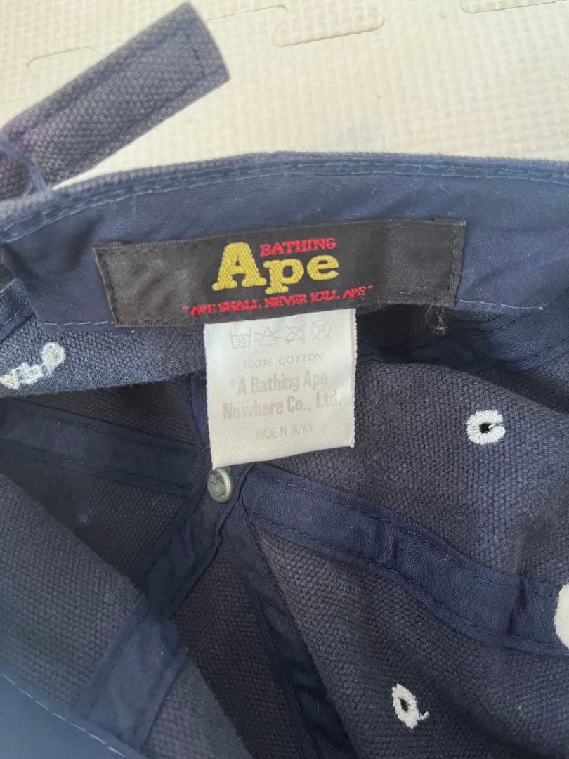 A BATHING APE 初期　Aの刺繍キャップ ネイビー
