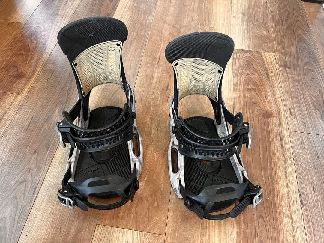 スノーボードビンディング MALA/VITA Mサイズ
