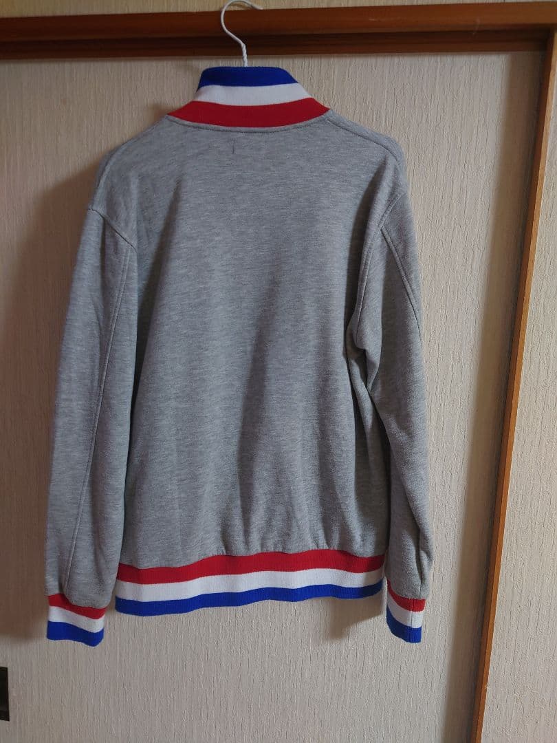 MONCLER グレー トレーナー Mサイズ