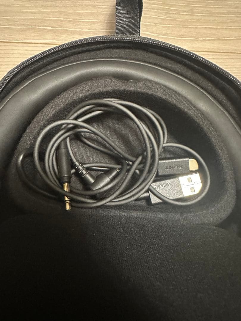 ソニーSony WH-1000XM5 ジャンク ケース付き