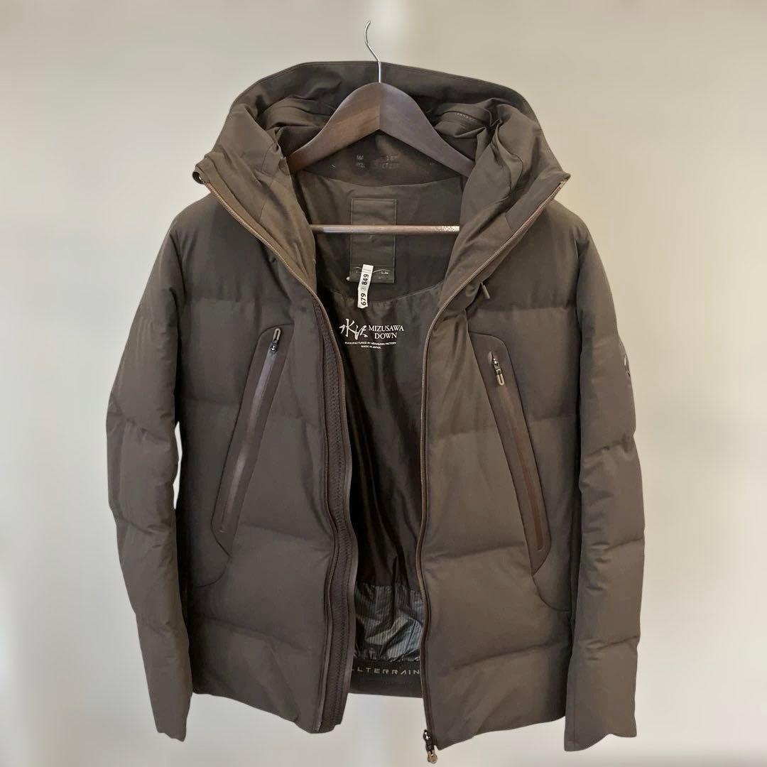 DESCENTE 水沢ダウン マウンテニア ブラウン ダウンジャケット M