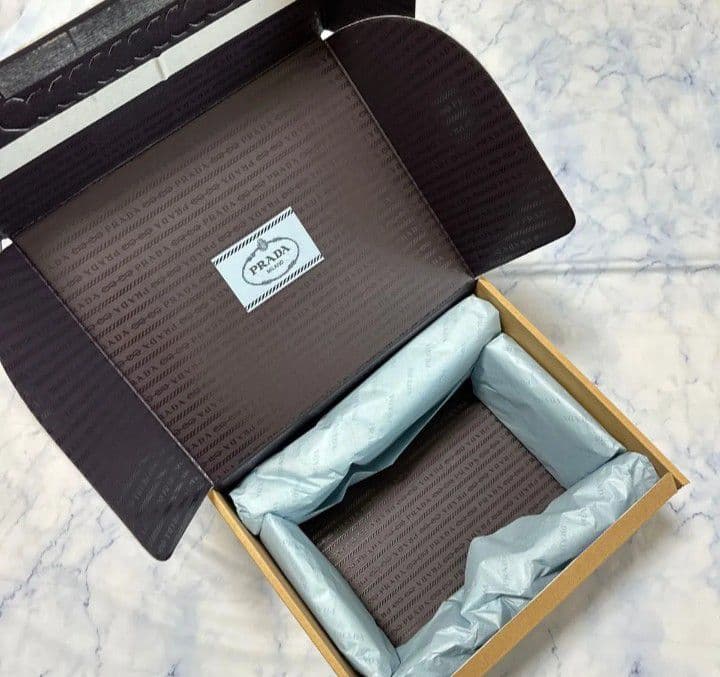 PRADA ショルダーストラップ　未使用　当日発送