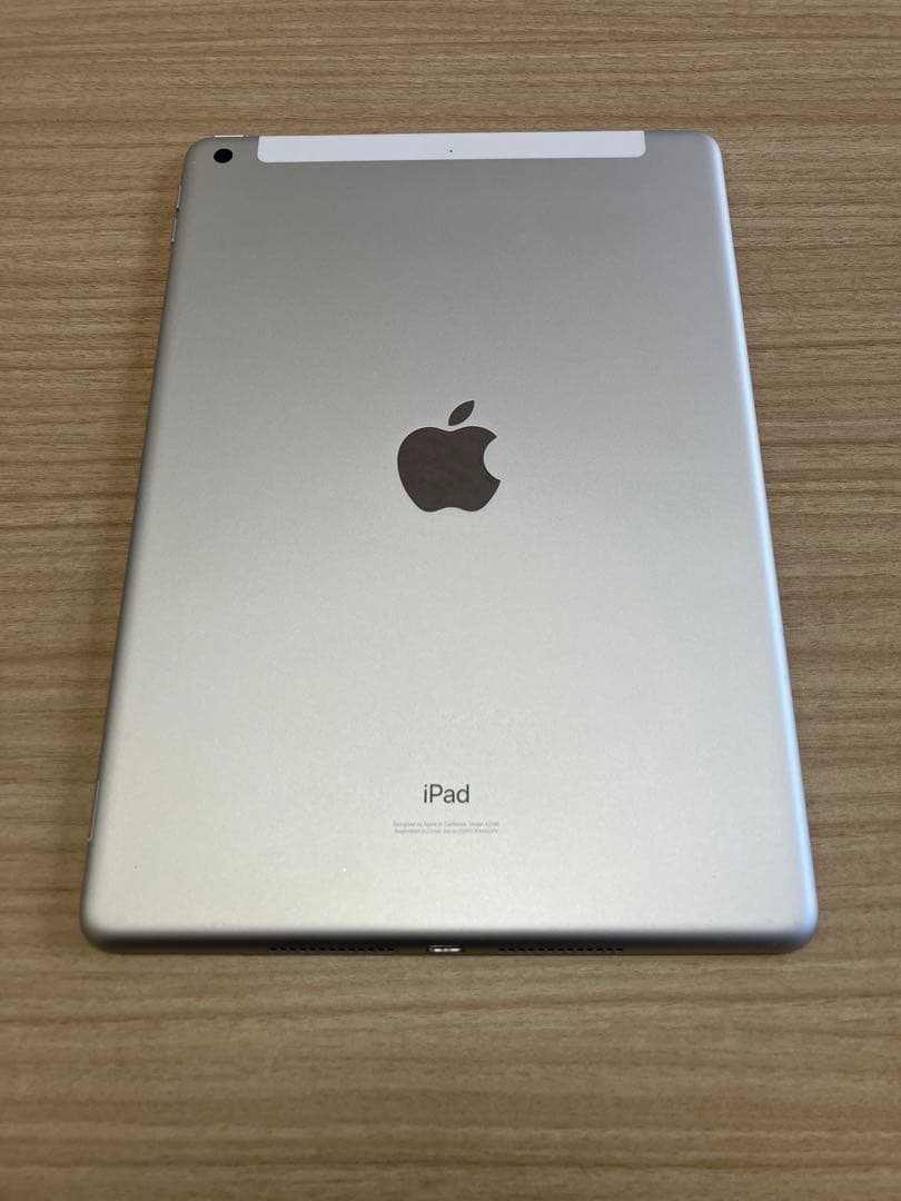 バッテリー劣化ナシ★iPad 第7世代 32GB Wi-Fi セルラー ドコモ